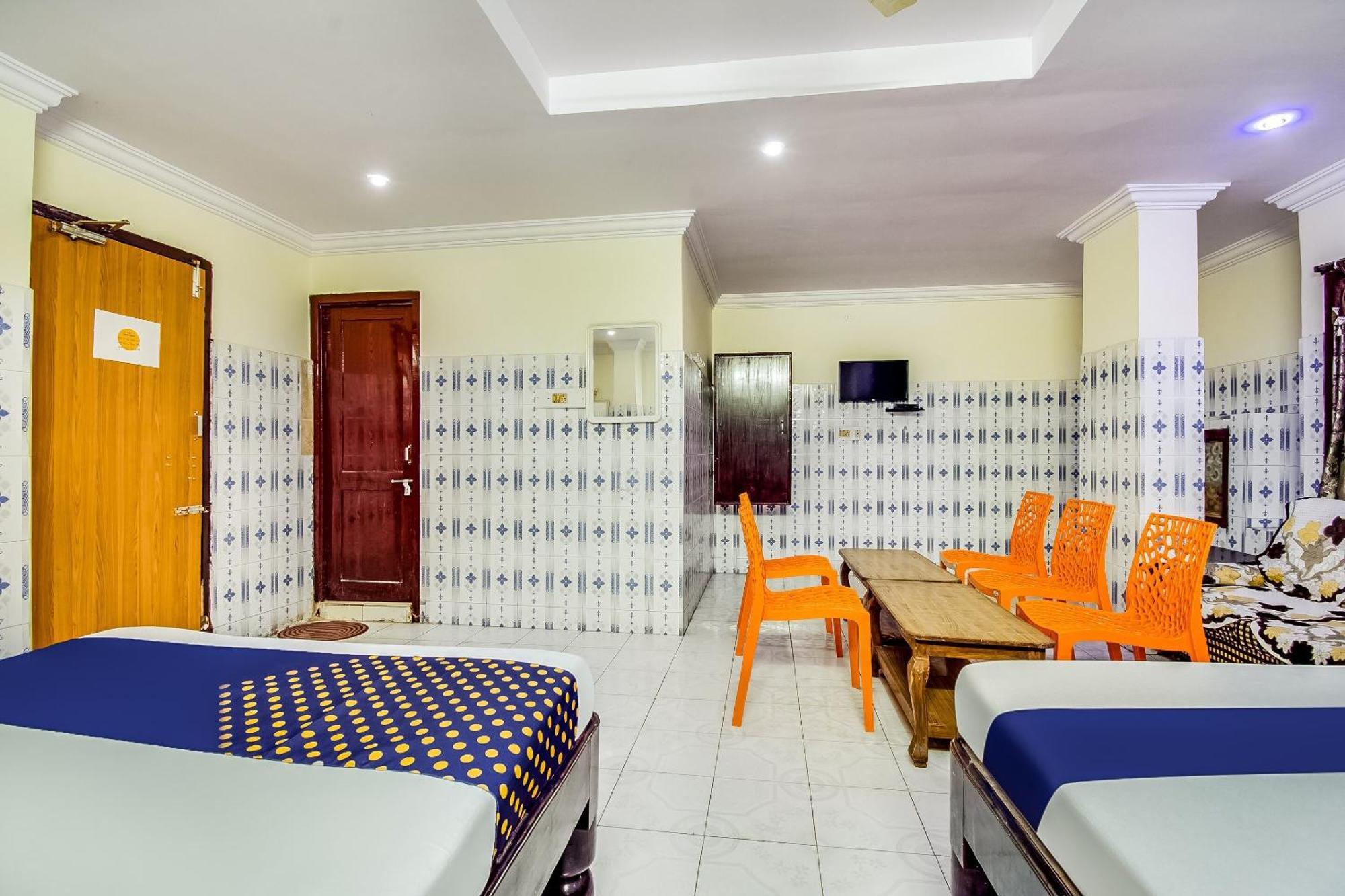 Spot On Sri Surya Lodge Guntur Luaran gambar